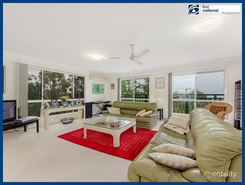 33 Glenrowan Dr, Tallai, QLD 4213