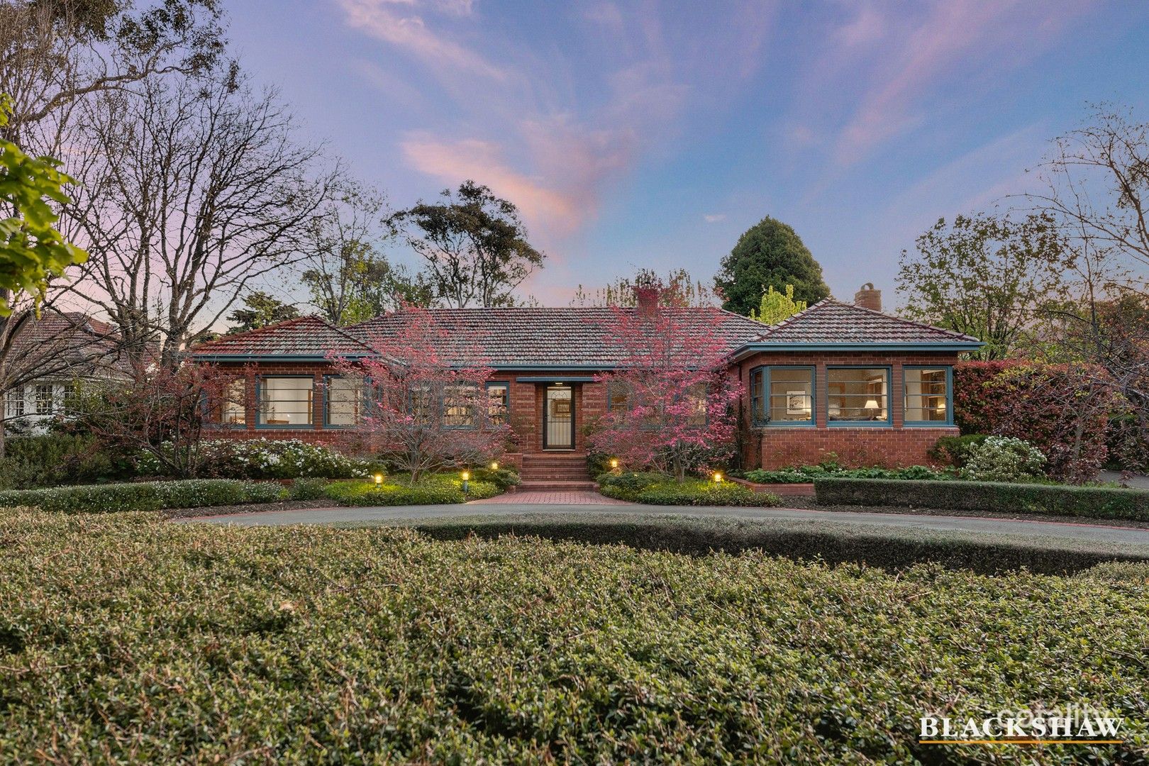 72 National Cct, Deakin, ACT 2600