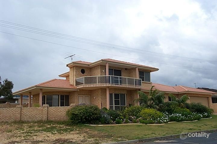 2 Collinson St, Beaconsfield, WA 6162