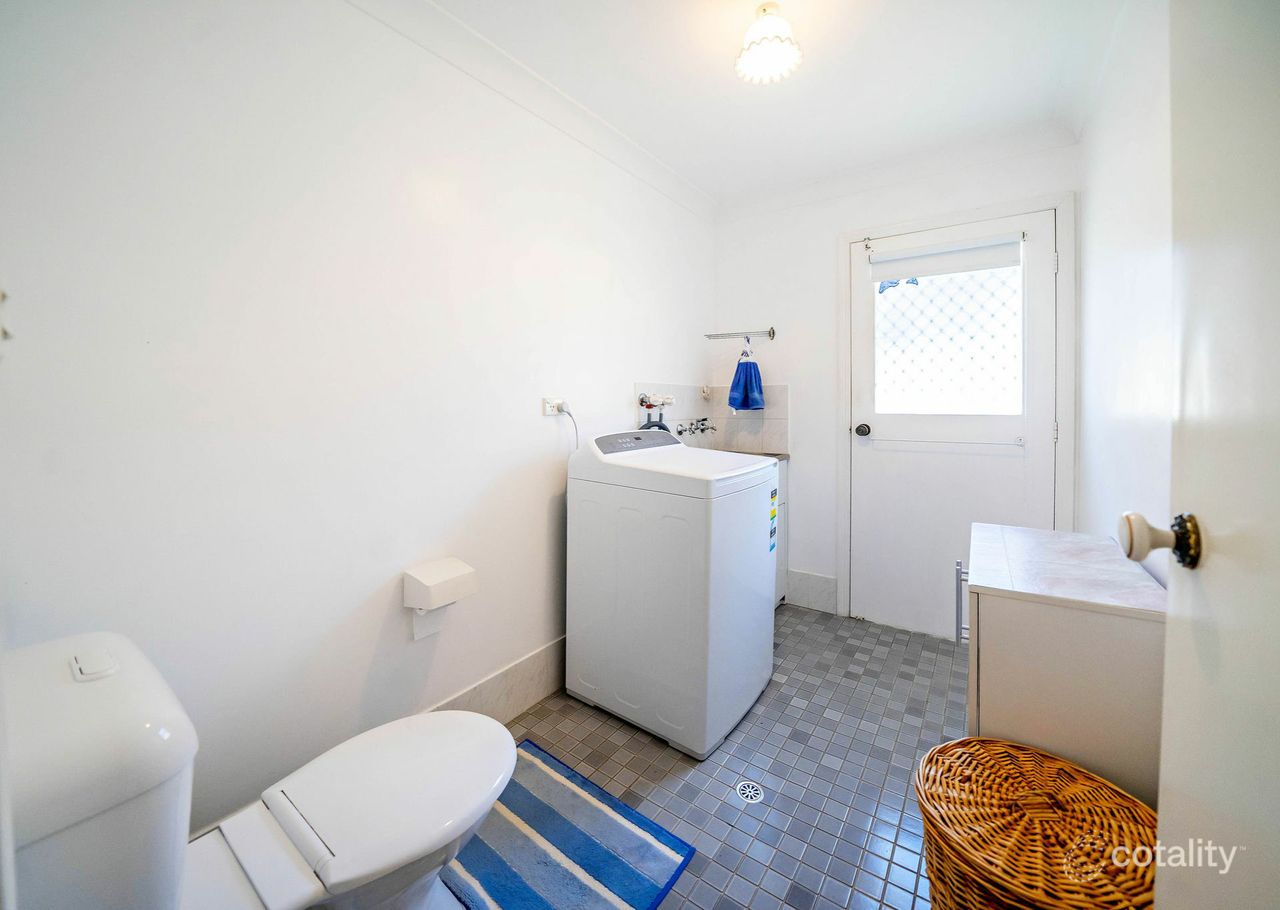 8 Sheppard St, Old Bar, NSW 2430