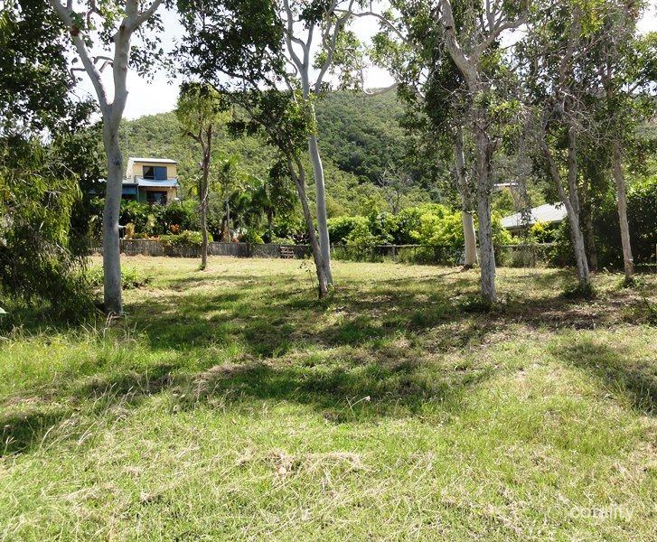 83 Gloucester Ave, Hideaway Bay, QLD 4800
