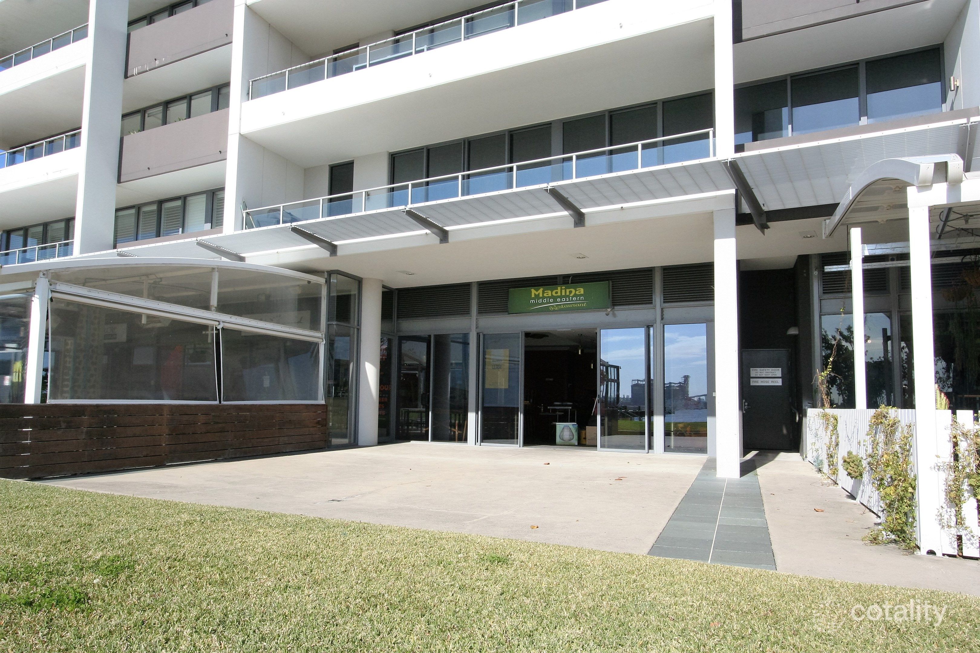 2/15-17 Honeysuckle Dr, Newcastle, NSW 2300