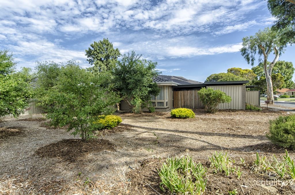 34 Liza Rd, Happy Valley, SA 5159