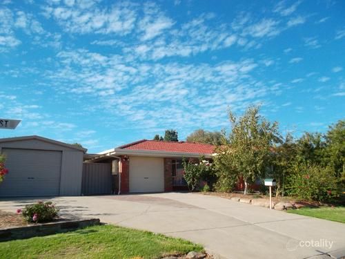 24 Baudin St, Woodcroft, SA 5162