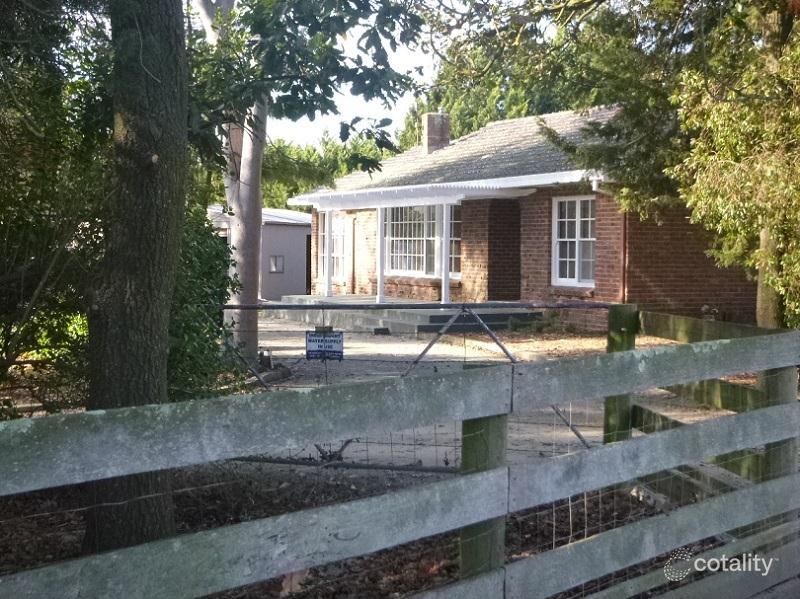 2-4 Carmen Cres, Narre Warren North, VIC 3804