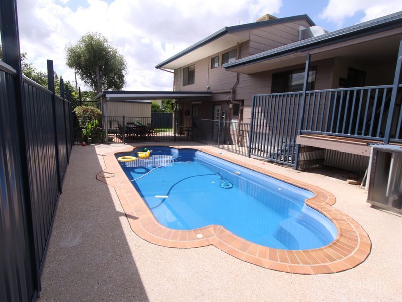 25 Bonython Dr, Emerald, QLD 4720