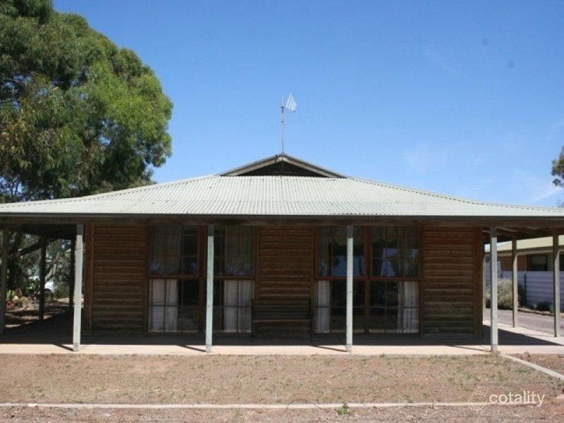 2 Farr St, Cowell, SA 5602