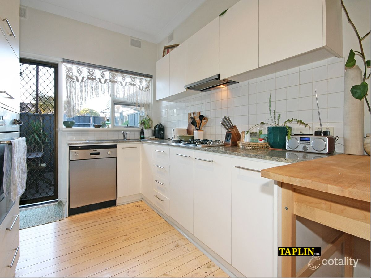 8/30 Pier St, Glenelg South, SA 5045