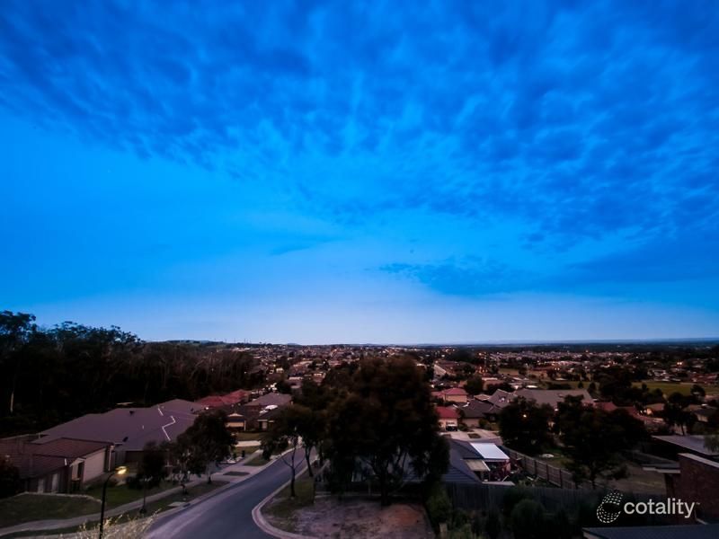 9 Johnsons Pl, Pakenham, VIC 3810
