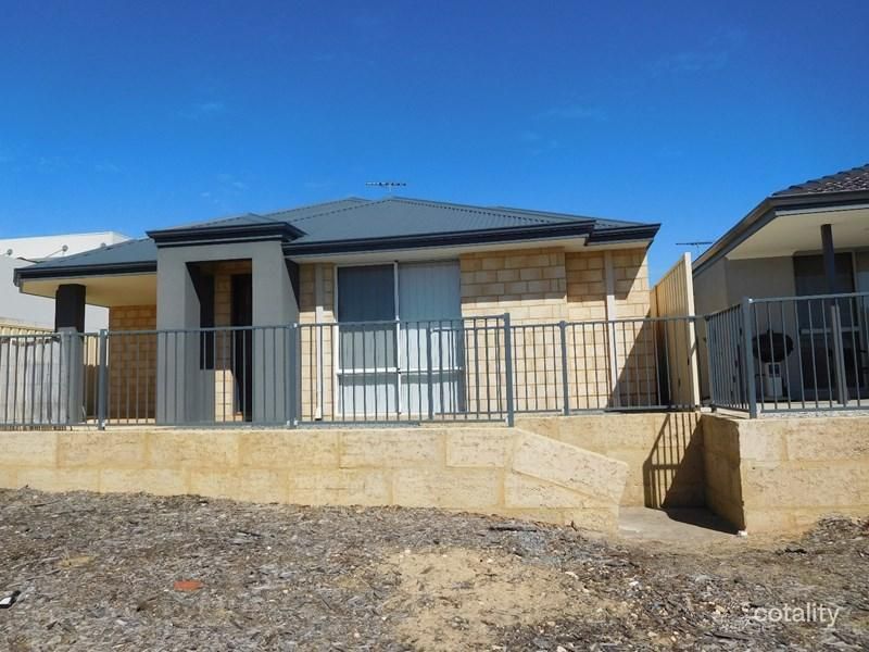 18/26 Charnley Bend, Success, WA 6164