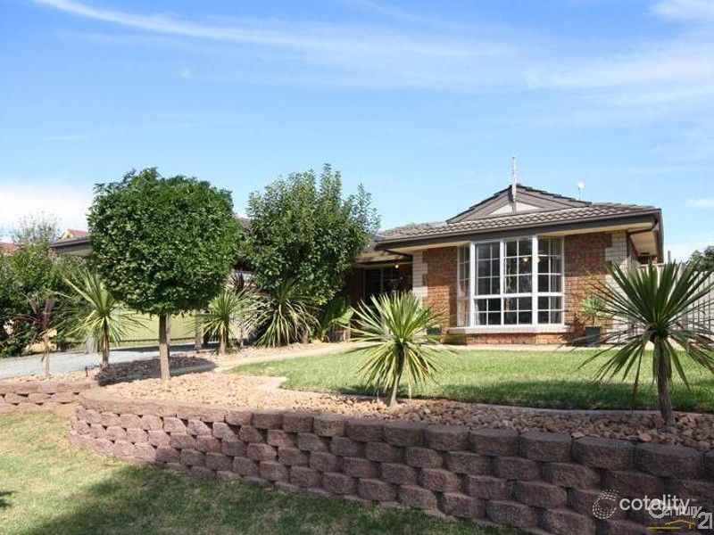 20 Tusmore Dr, Onkaparinga Hills, SA 5163