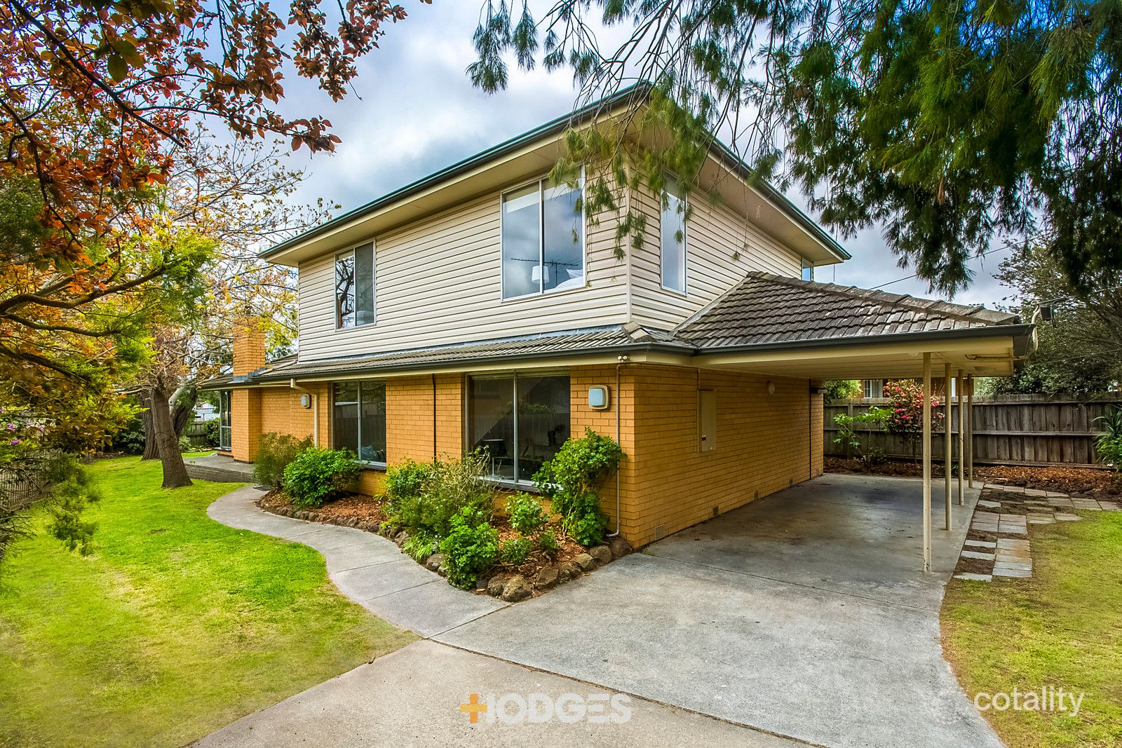 11 Roycroft Ave, Highton, VIC 3216