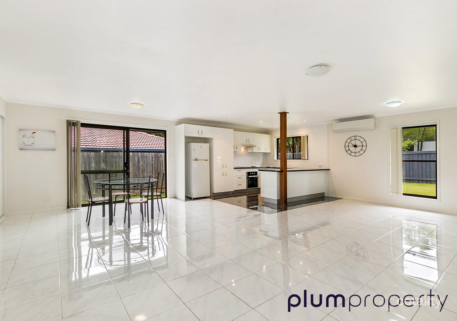 3 Moondarra St, Chapel Hill, QLD 4069