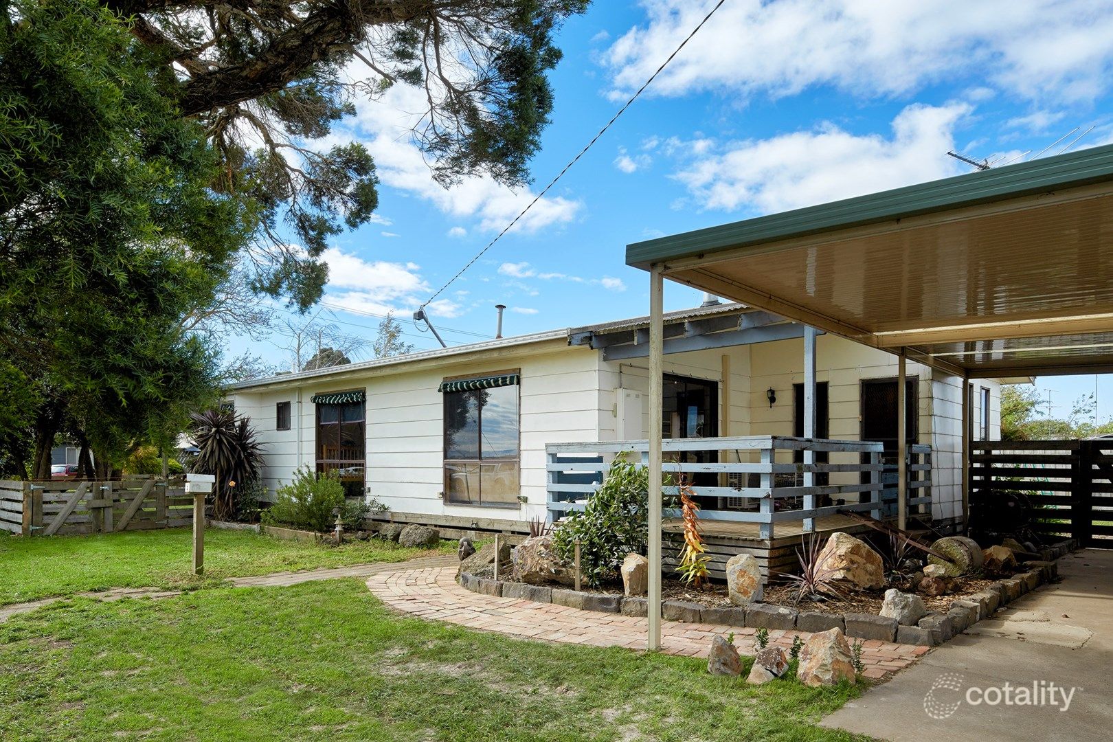 2 Fairchild St, Drouin, VIC 3818