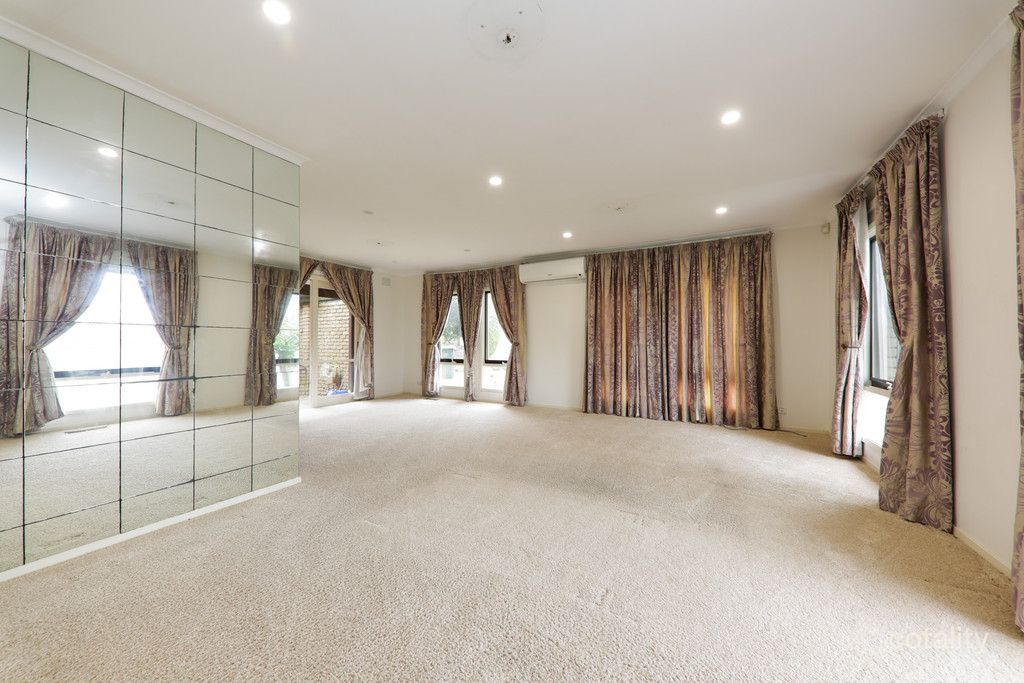 2 Shearers Ct, Vermont South, VIC 3133