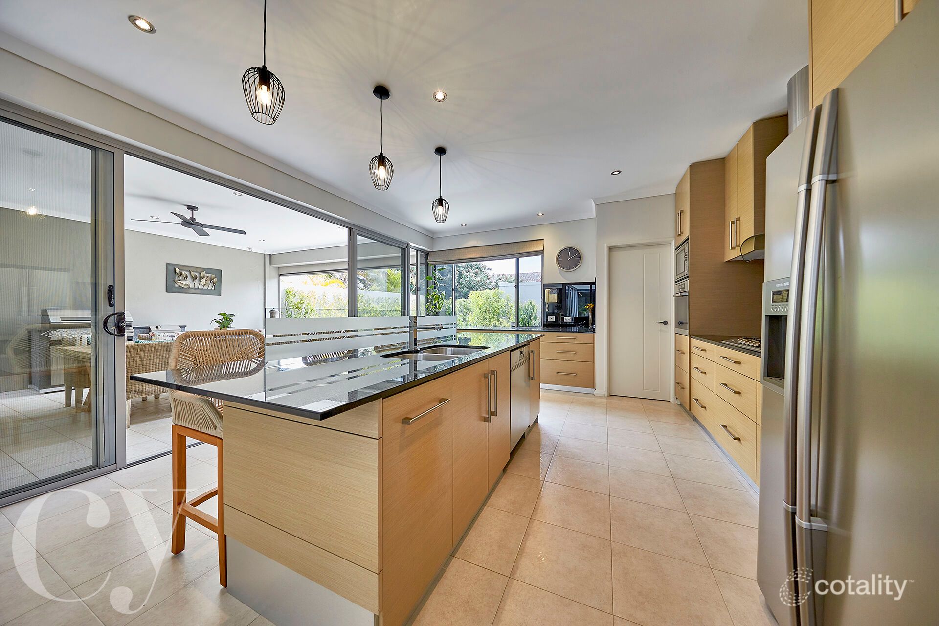 6b Tweeddale Rd, Applecross, WA 6153