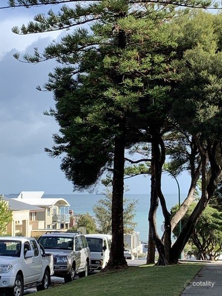 1/14 Rosendo St, Cottesloe, WA 6011