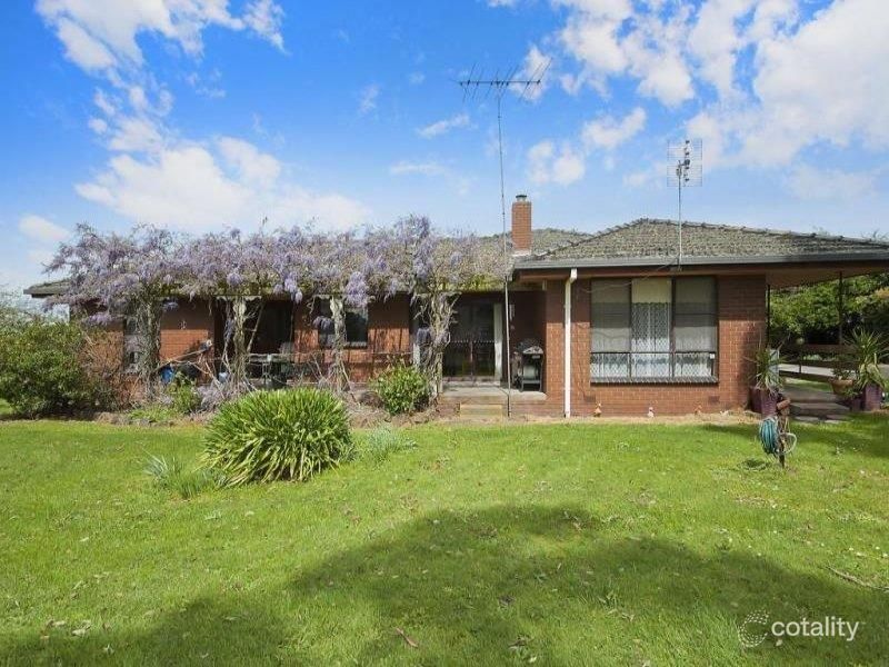 92 Walker St, Cobden, VIC 3266
