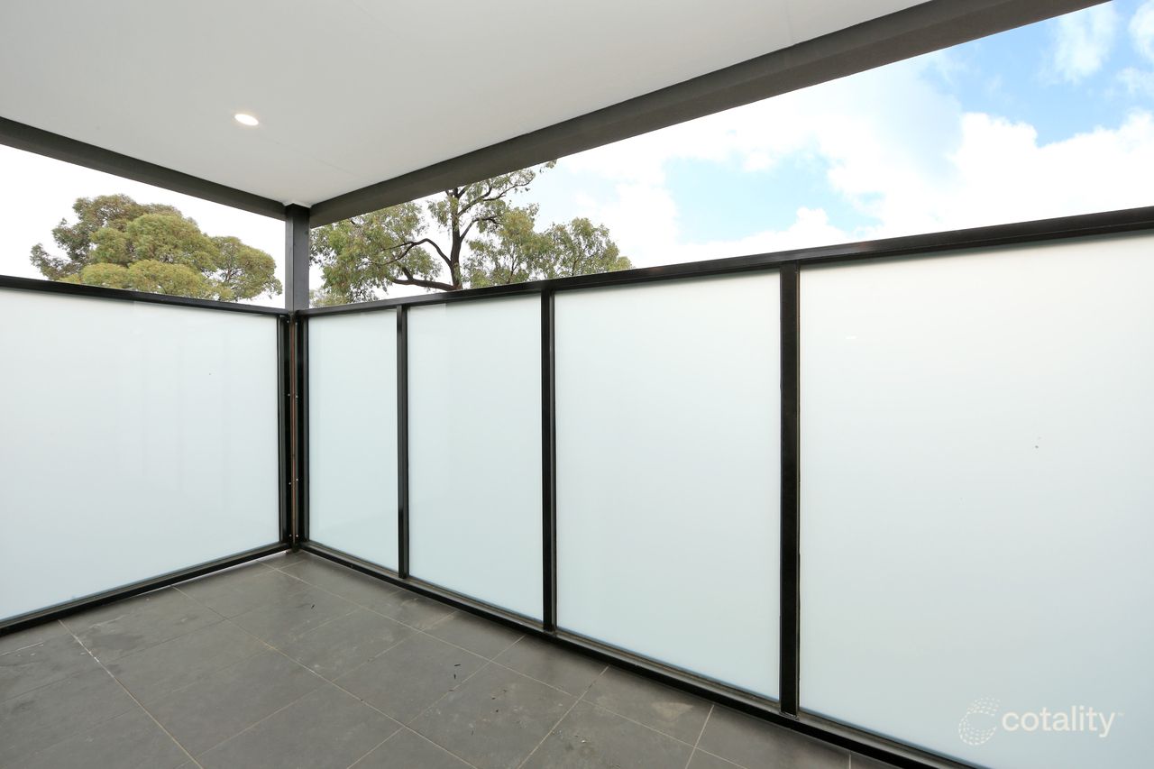 2/21 Stamford Cres, Rowville, VIC 3178