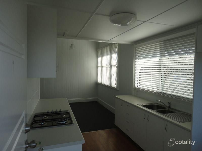 374 Bennetts Rd, Norman Park, QLD 4170