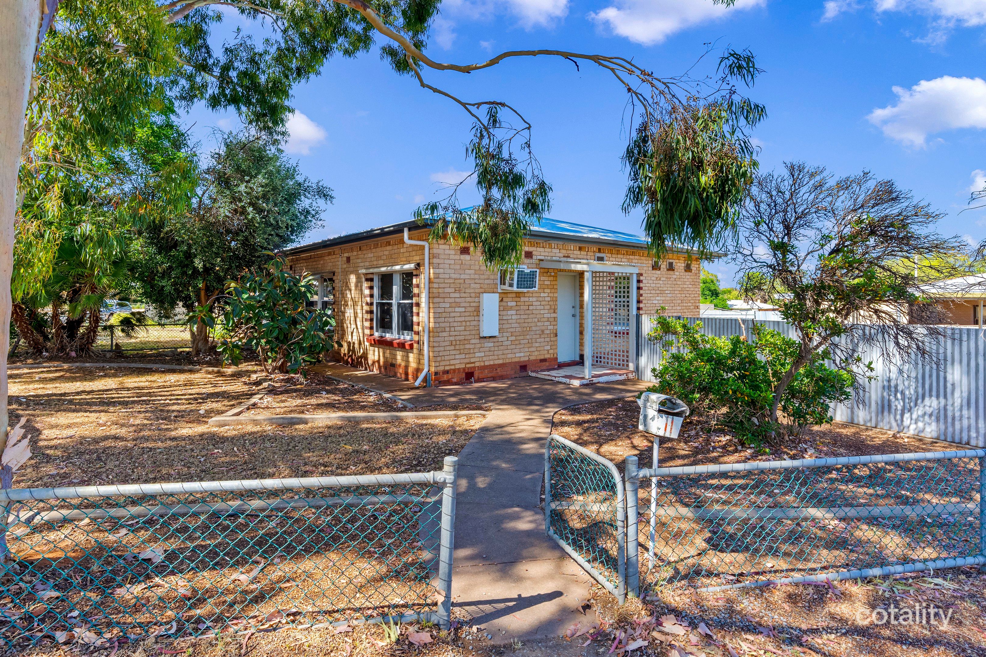 11 Leslie St, Elizabeth East, SA 5112