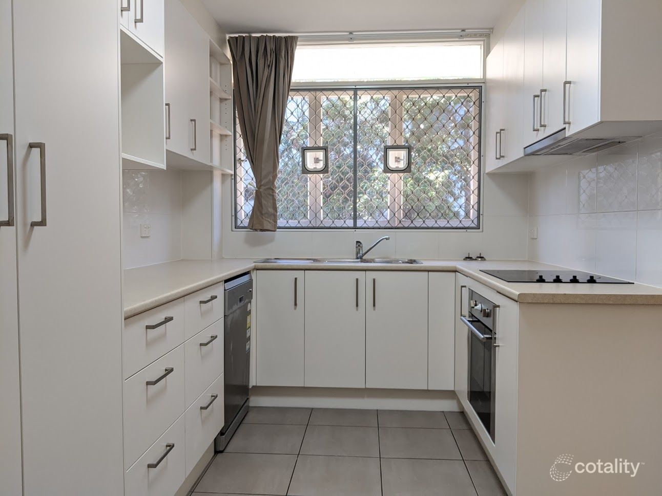 2/30 Ryans Rd, St Lucia, QLD 4067