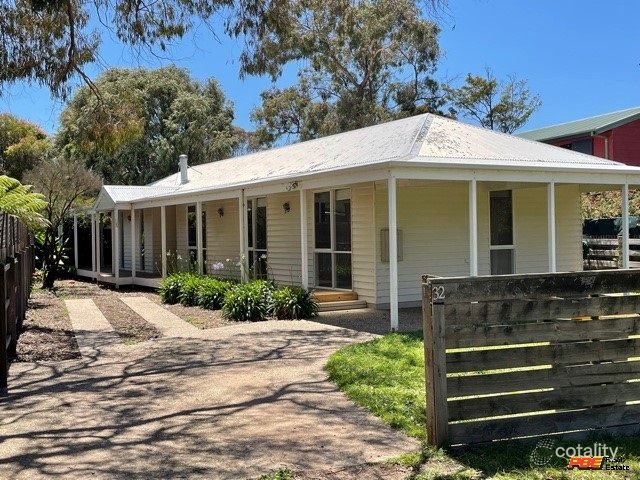 32 Sea Breeze Pde, Cape Paterson, VIC 3995