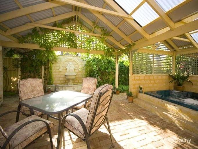 37 Miami Beach Prom, Iluka, WA 6028