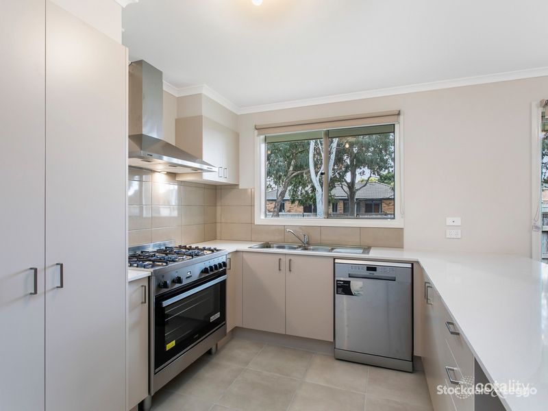 175a Monahans Rd, Cranbourne West, VIC 3977