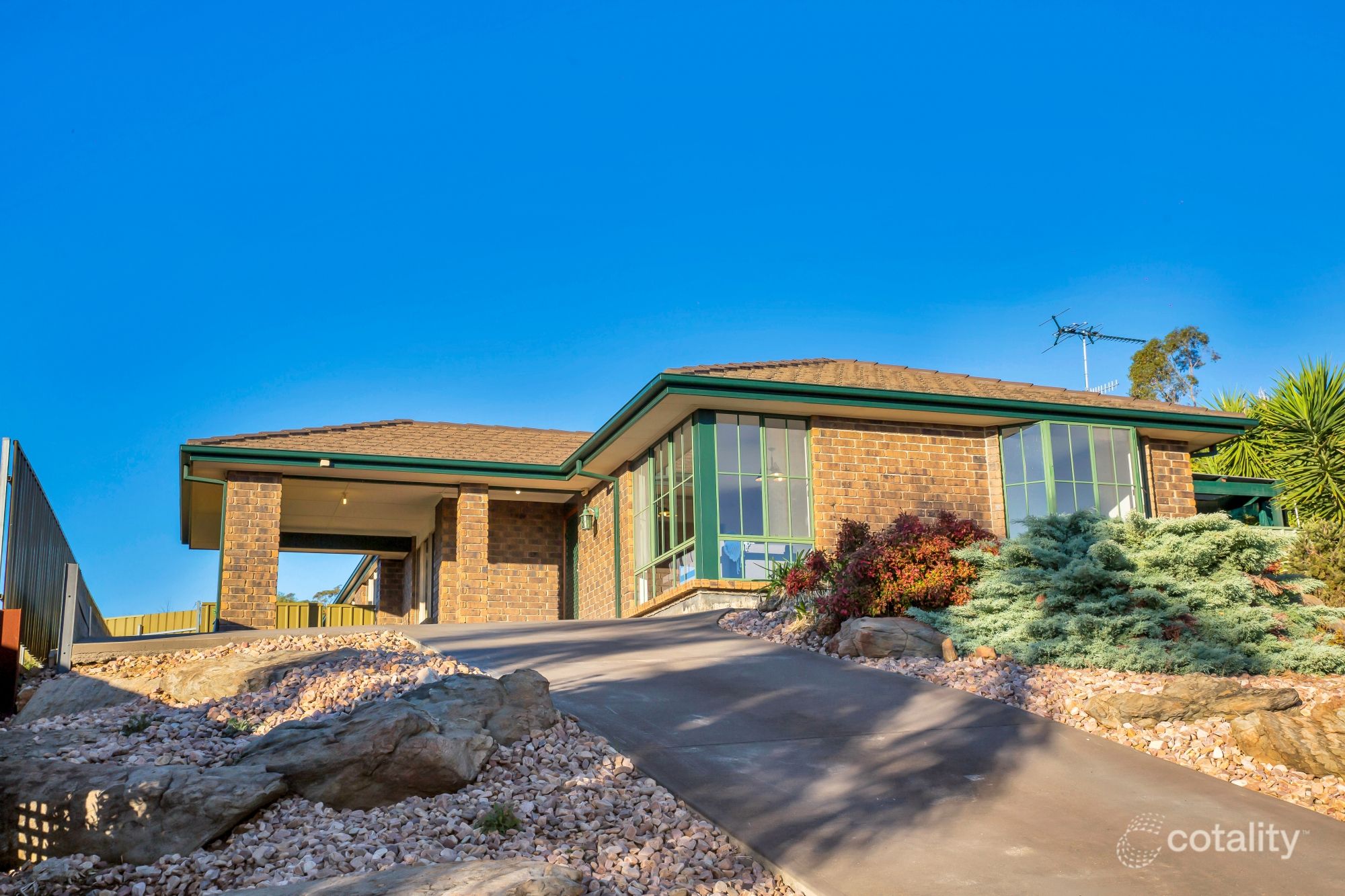 10 Alandry Ct, Hillbank, SA 5112