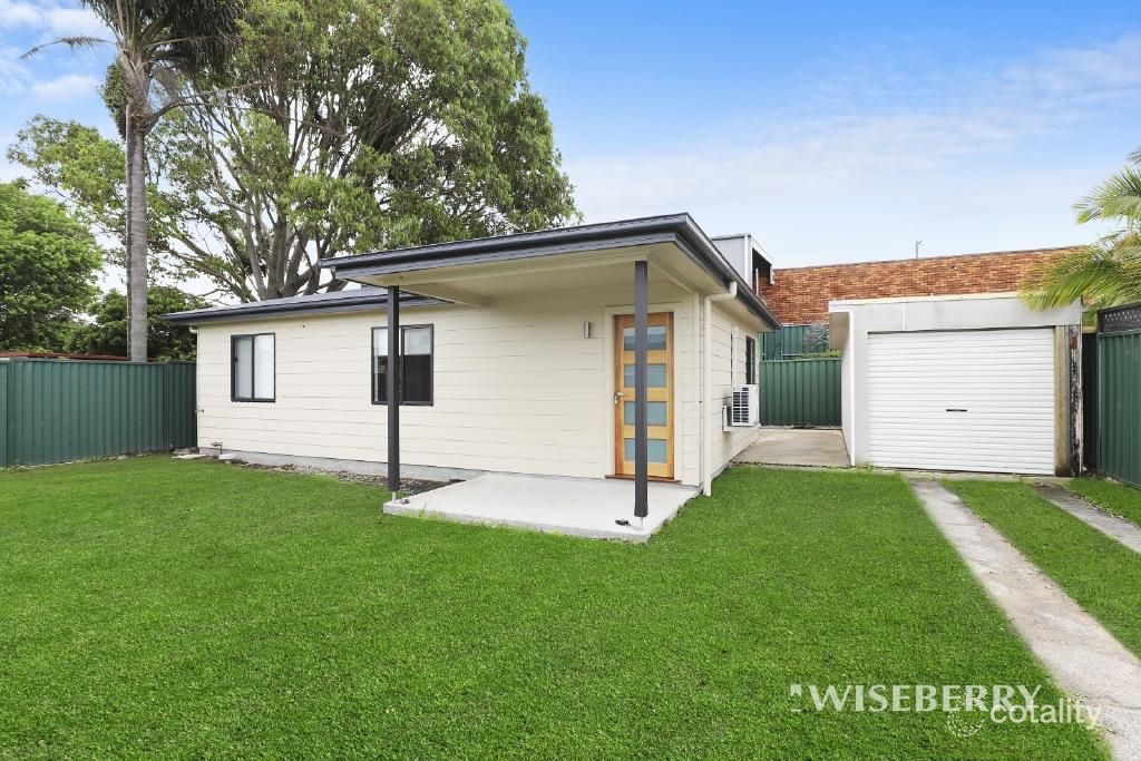 6 Beachcomber Pde, Toukley, NSW 2263