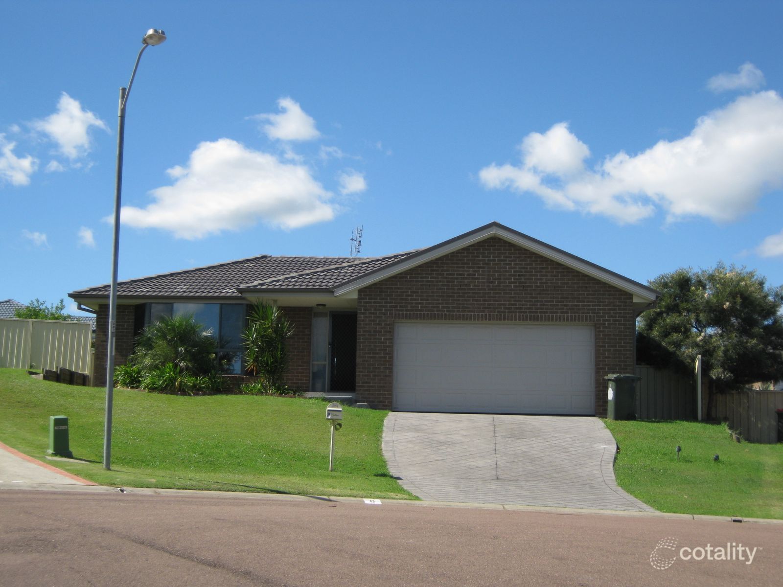 8 Joseph Cl, Rutherford, NSW 2320