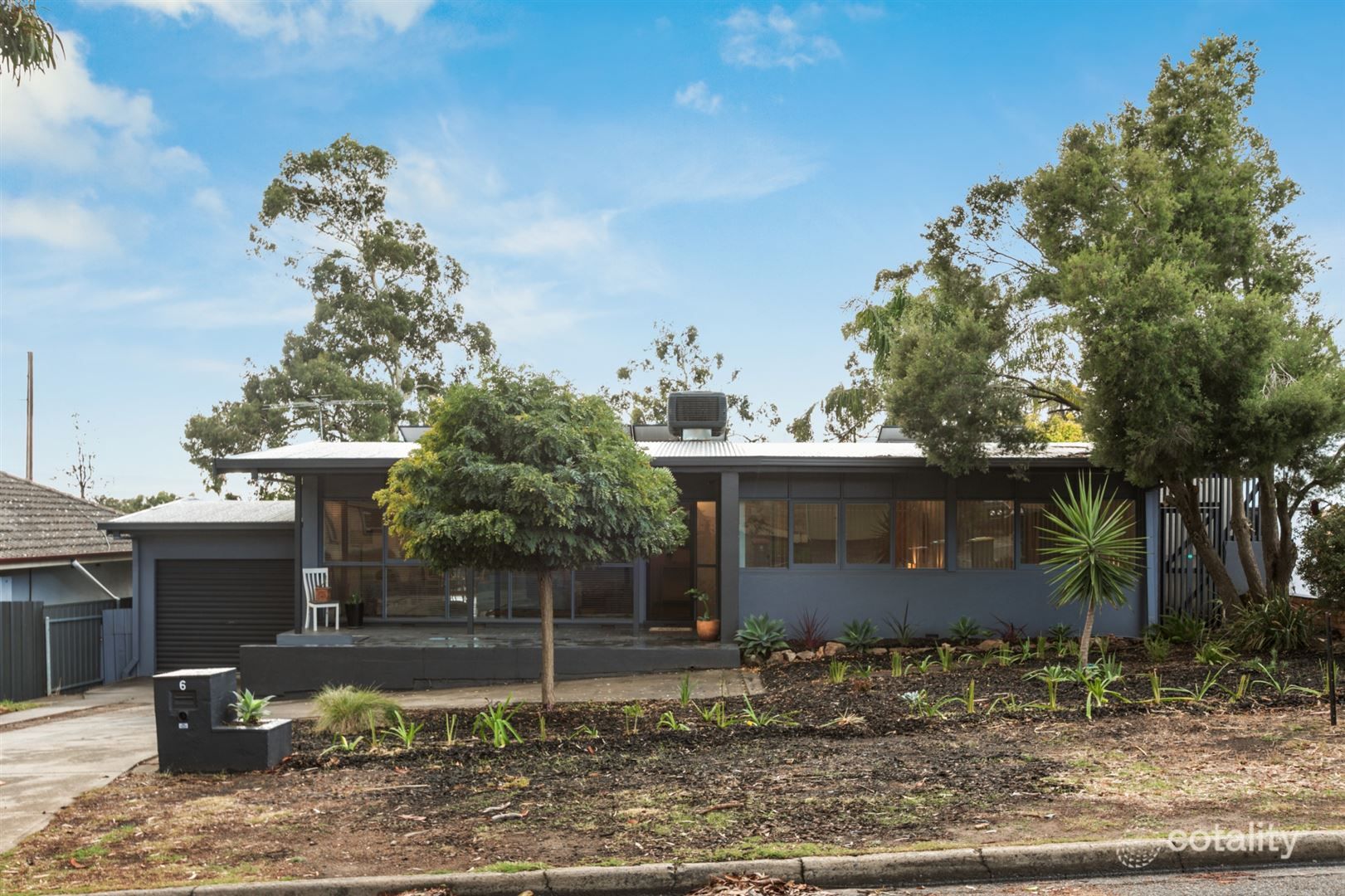 6 Middlecoff St, Fairview Park, SA 5126