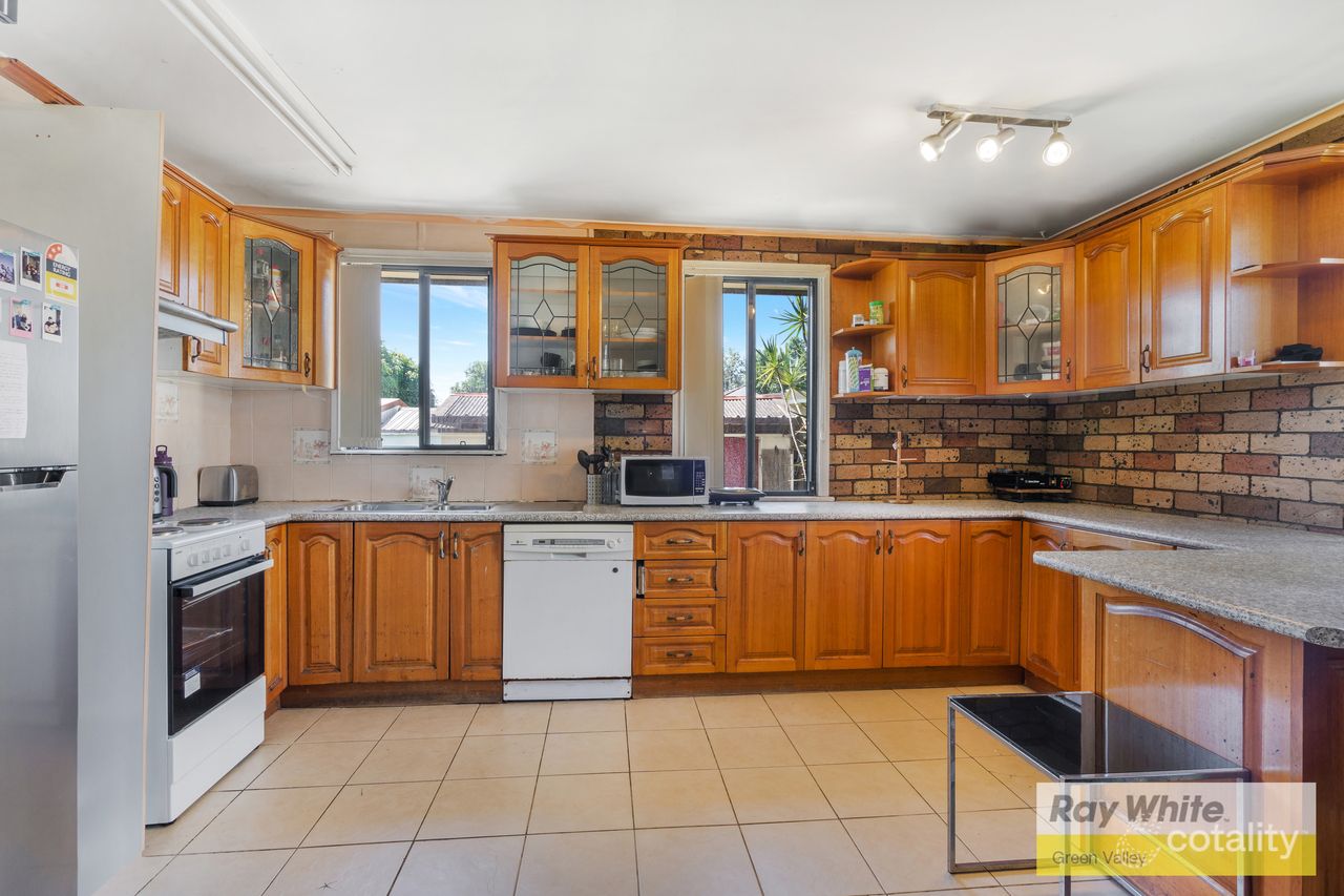 43 Willan Dr, Cartwright, NSW 2168