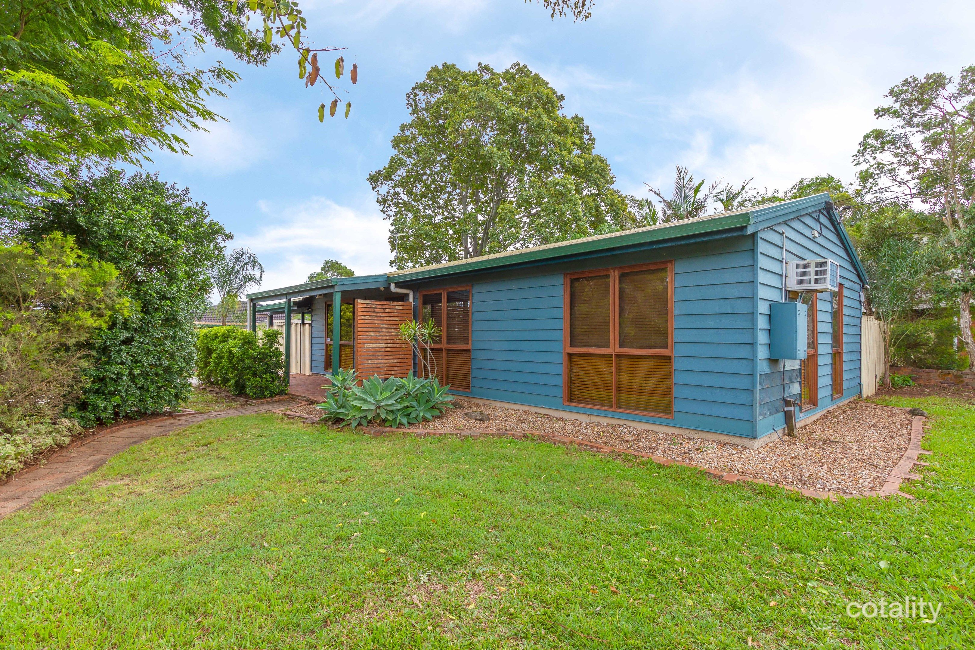 16 Clarendon St, Loganholme, QLD 4129