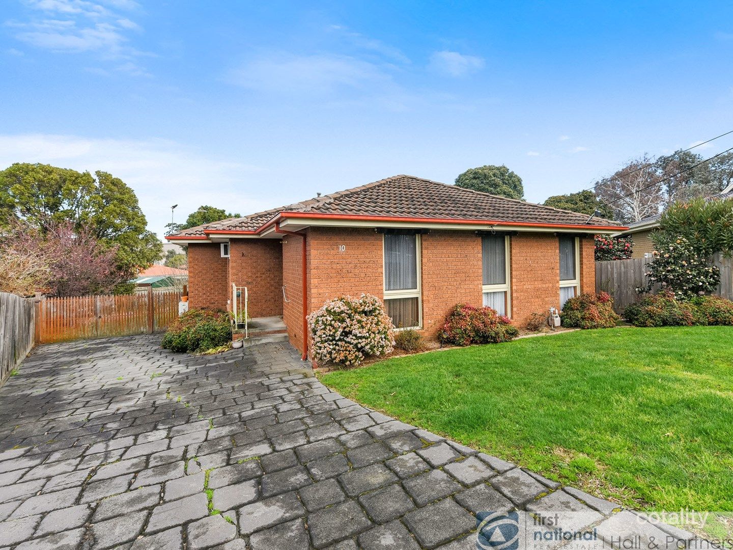 10 Taro Pl, Noble Park North, VIC 3174