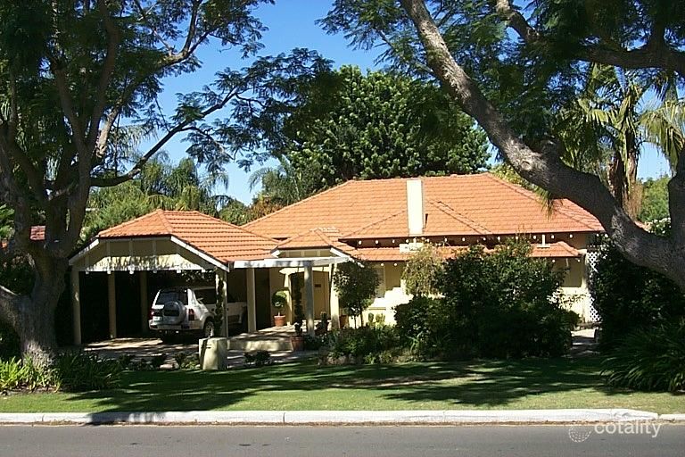 31 Duncraig Rd, Applecross, WA 6153