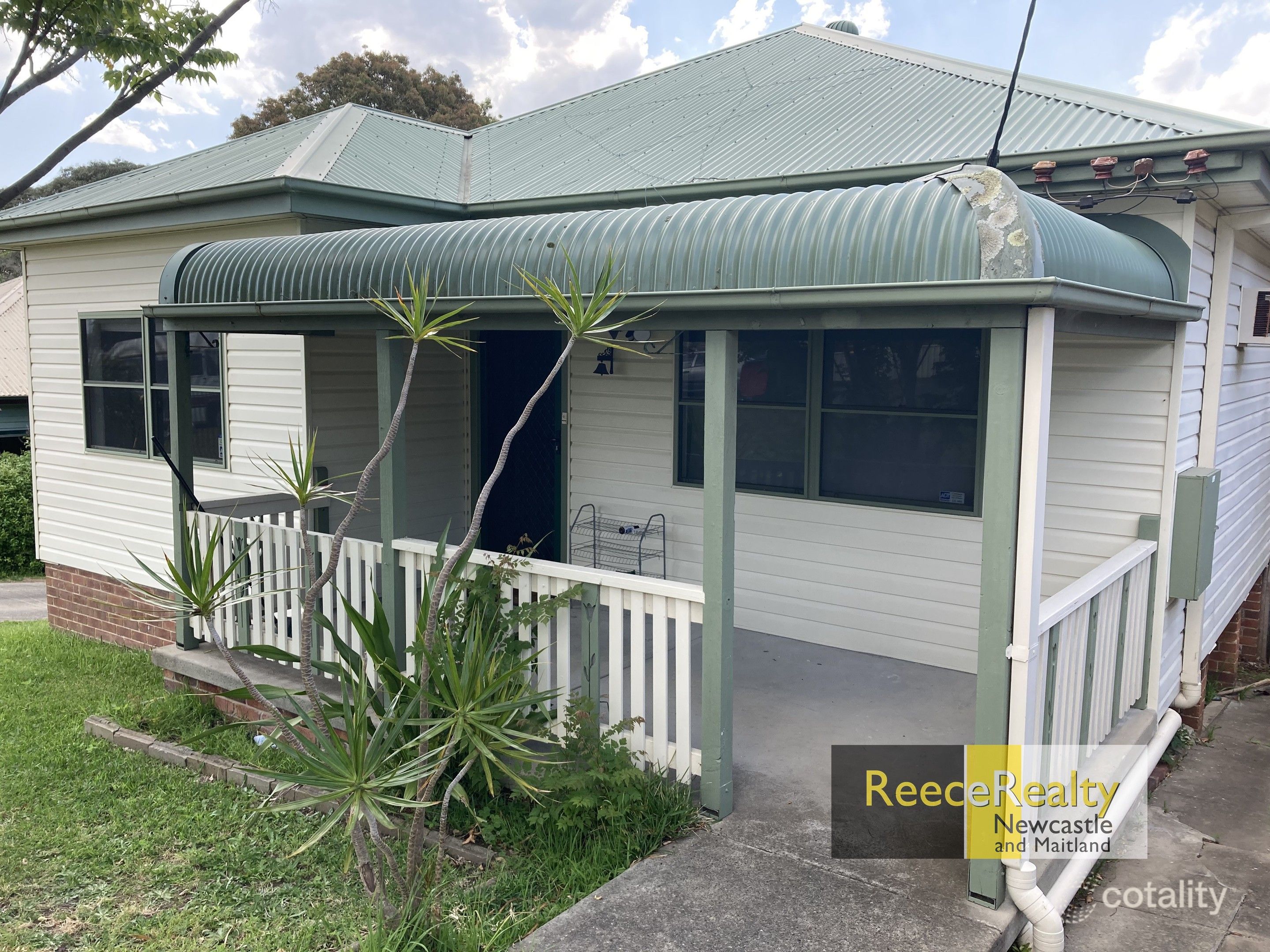 8 Rae St, Birmingham Gardens, NSW 2287