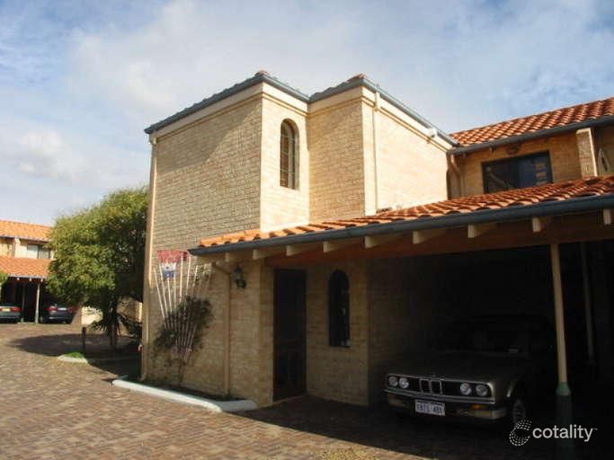 2/76 Royal St, Tuart Hill, WA 6060