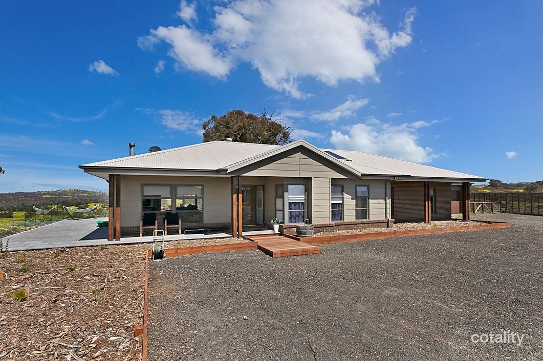 34 Edenvale Dr, Sedgwick, VIC 3551