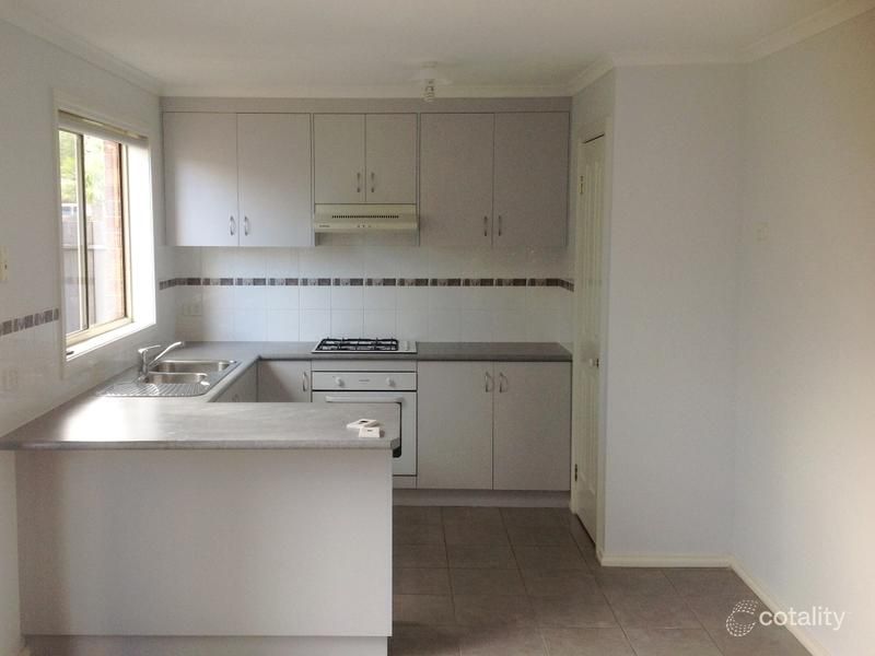4/249-251 Monahans Rd, Cranbourne West, VIC 3977