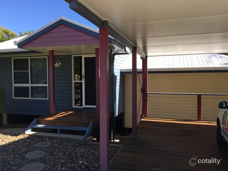 12 Grace Cres, Slade Point, QLD 4740