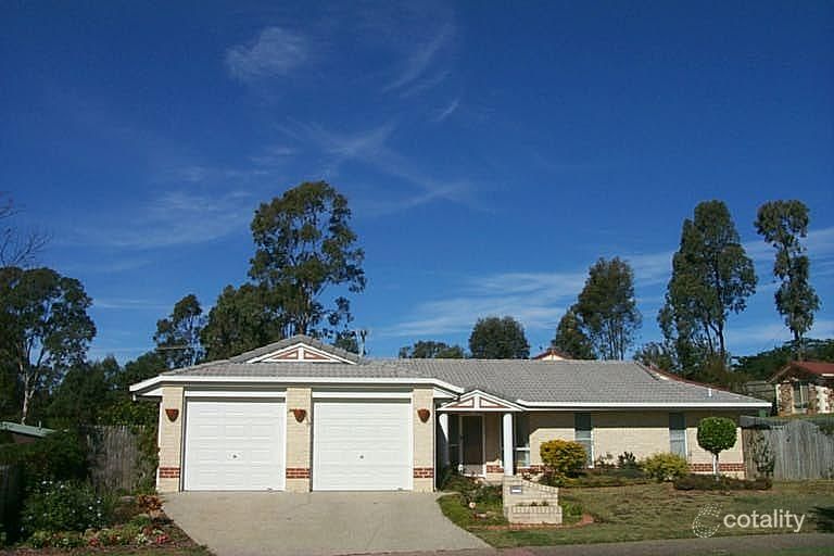 5 Arlington Dr, Arana Hills, QLD 4054