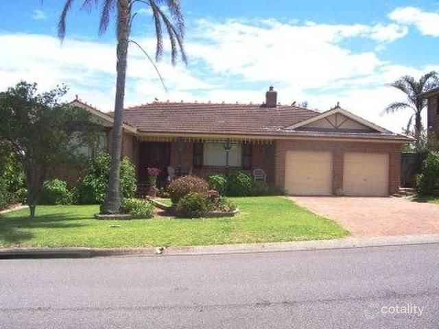 11 Shortland St, Redhead, NSW 2290