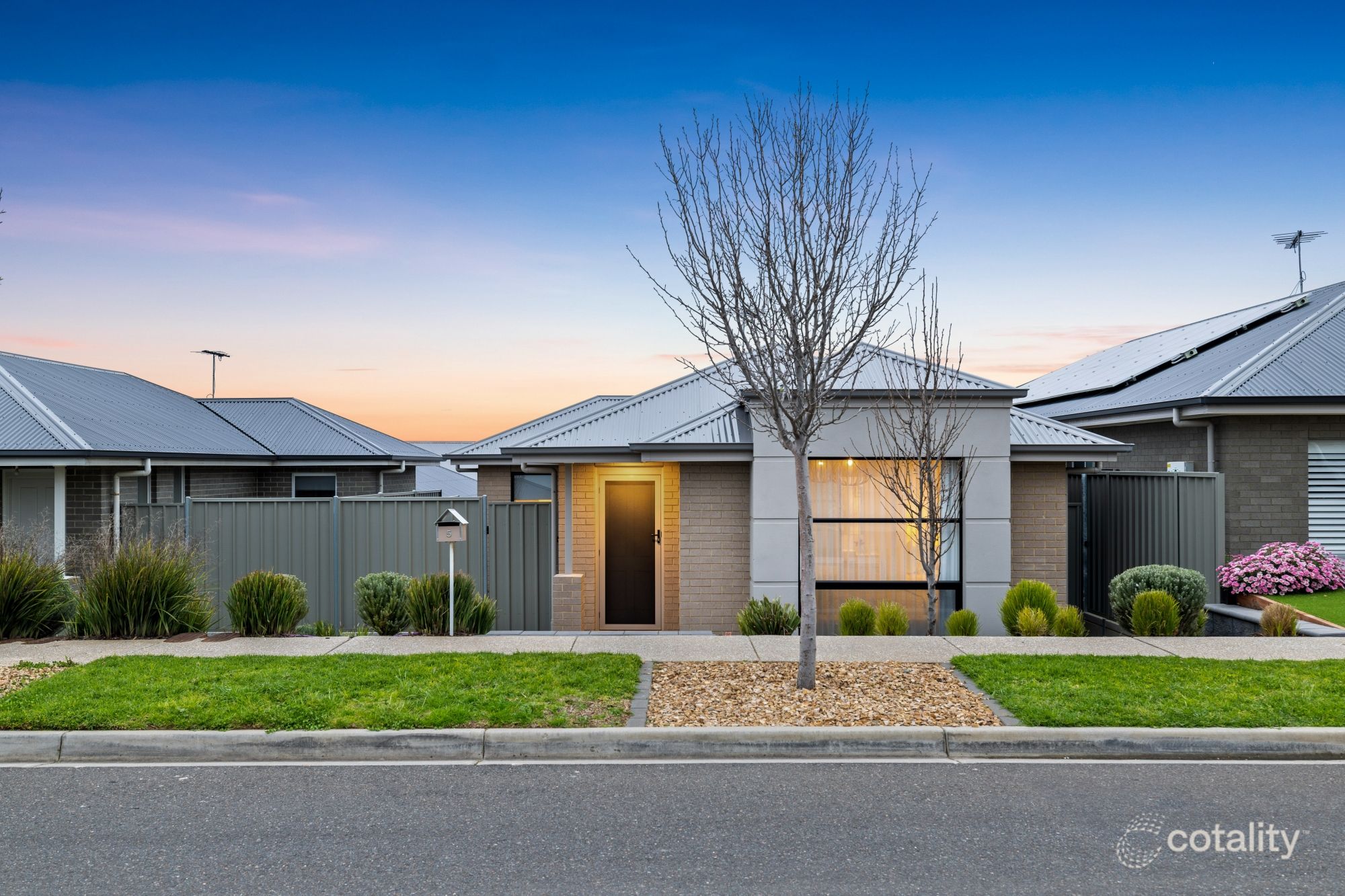 5 Observation Rd, Seaford Heights, SA 5169