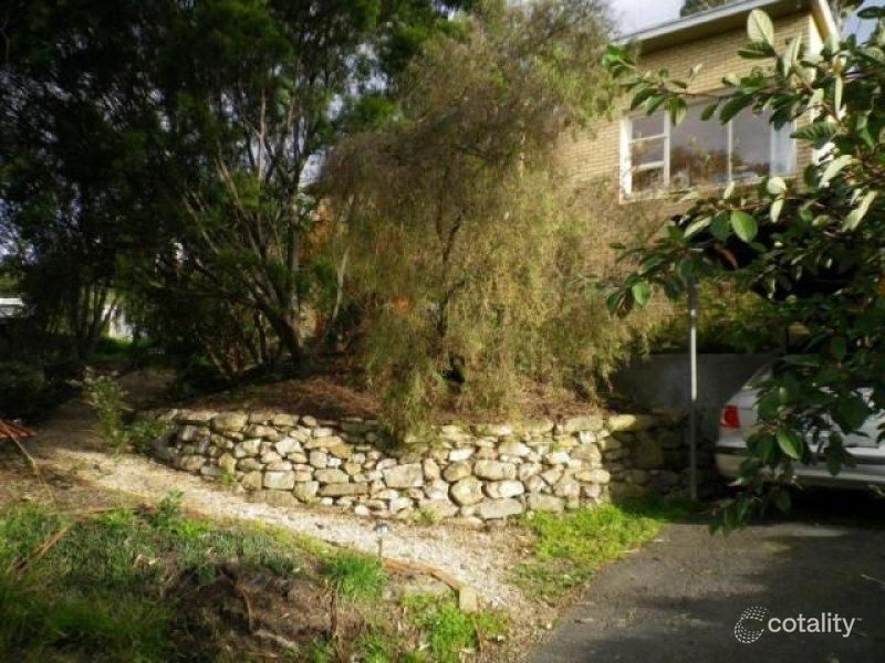 15 Roslyn Ave, Kingston Beach, TAS 7050