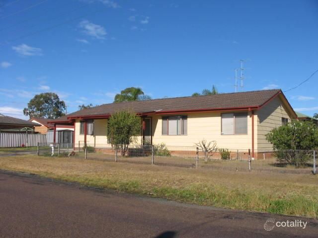 37 Vernon Ave, Gorokan, NSW 2263