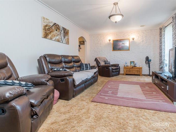 40 Coonawarra Dr, Avalon, VIC 3212