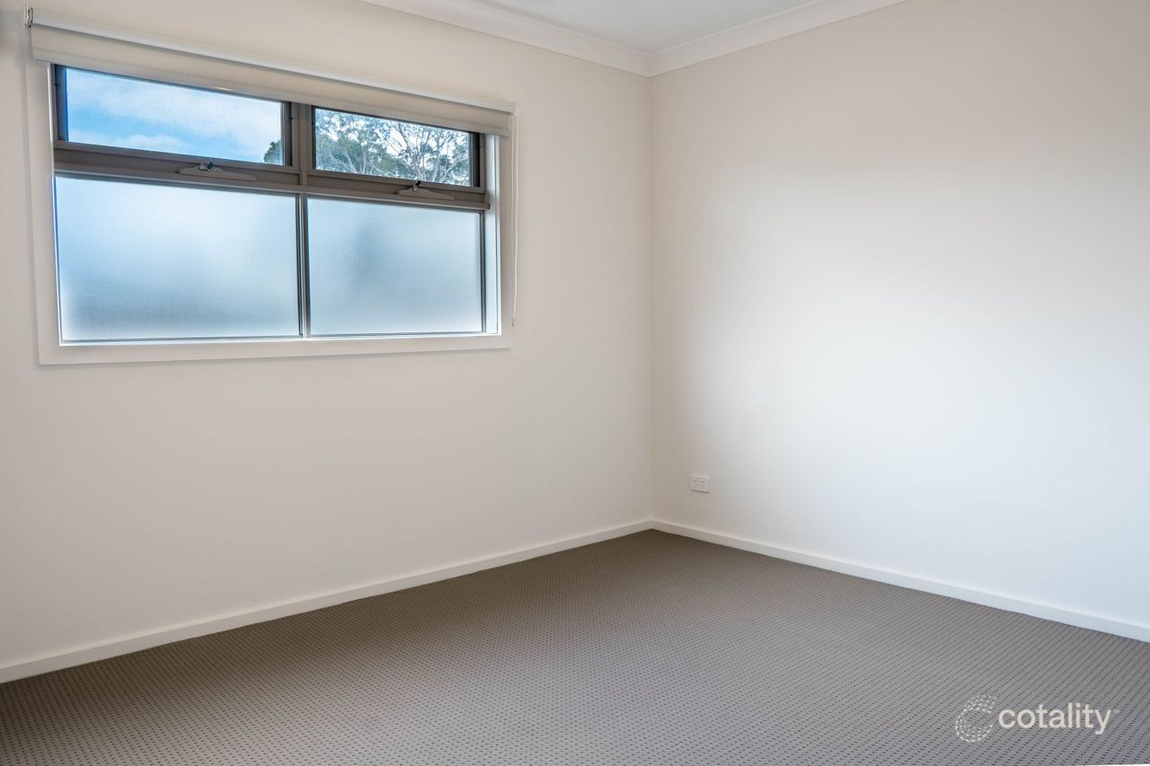 24a Biscay Gr, Lyndhurst, VIC 3975