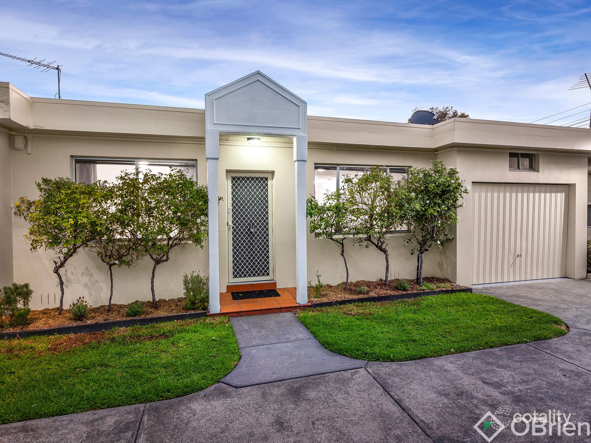 2/62 Warrigal Rd, Parkdale, VIC 3195